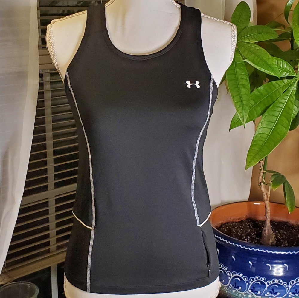 Under Armour Workout Tank w/built-in support bra